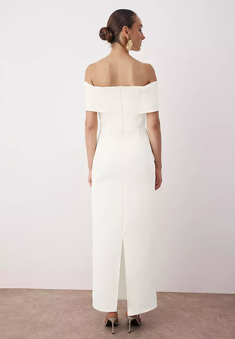 White Carmen Collar Finike Maxi Elegant Evening Night Graduation Dress