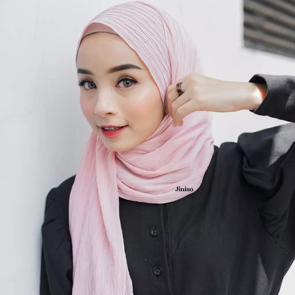 AURA Active Hijab Pashmina Flowy Plisket Breeze