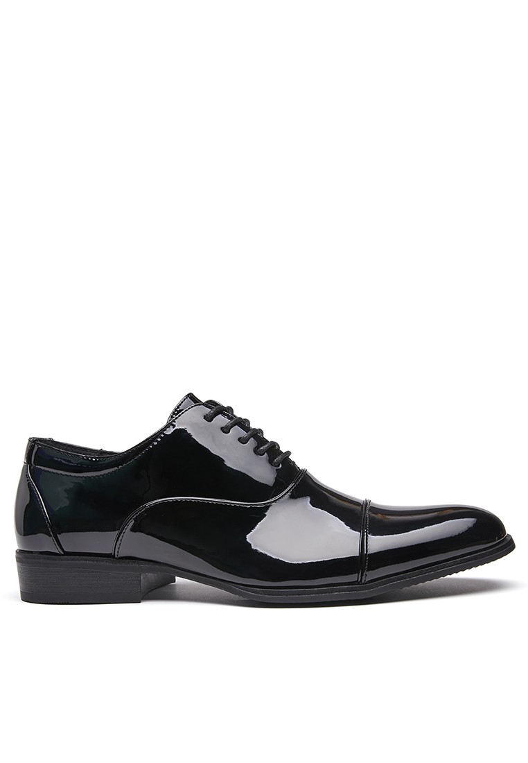 Glossy Faux Leather Cap Toe Business Shoes KB24998-122