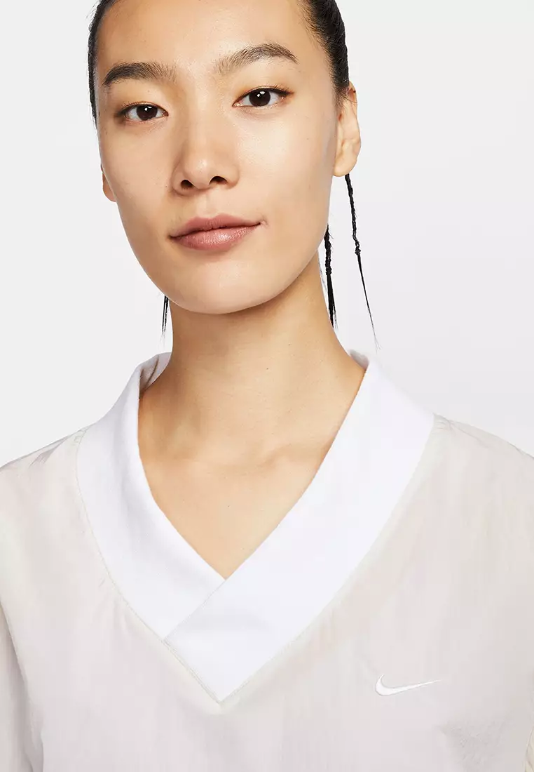 Sportswear Essential Women's Loose UV Woven Long-Sleeves V-Neck Top