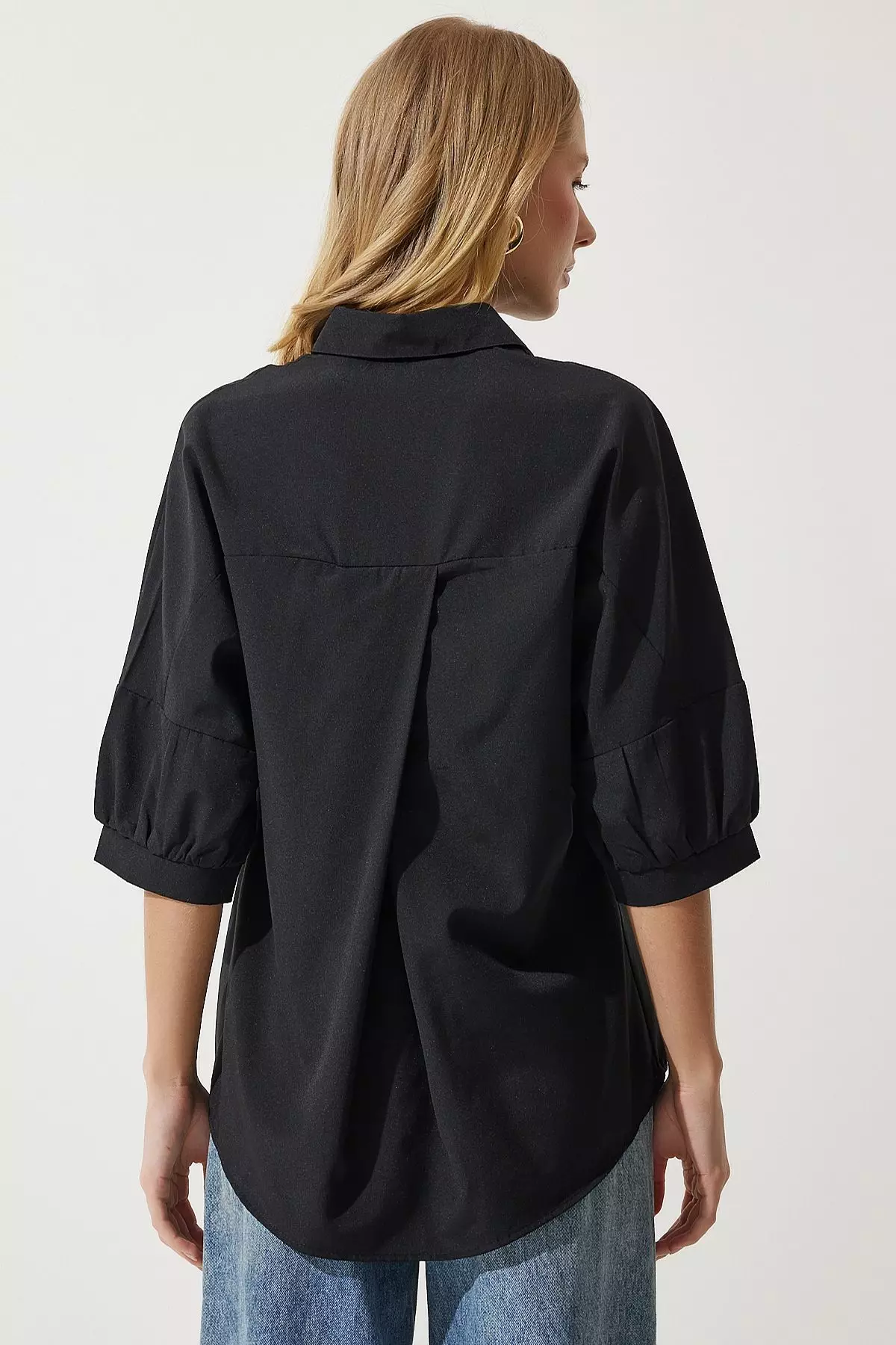 Pleated Back Shirt