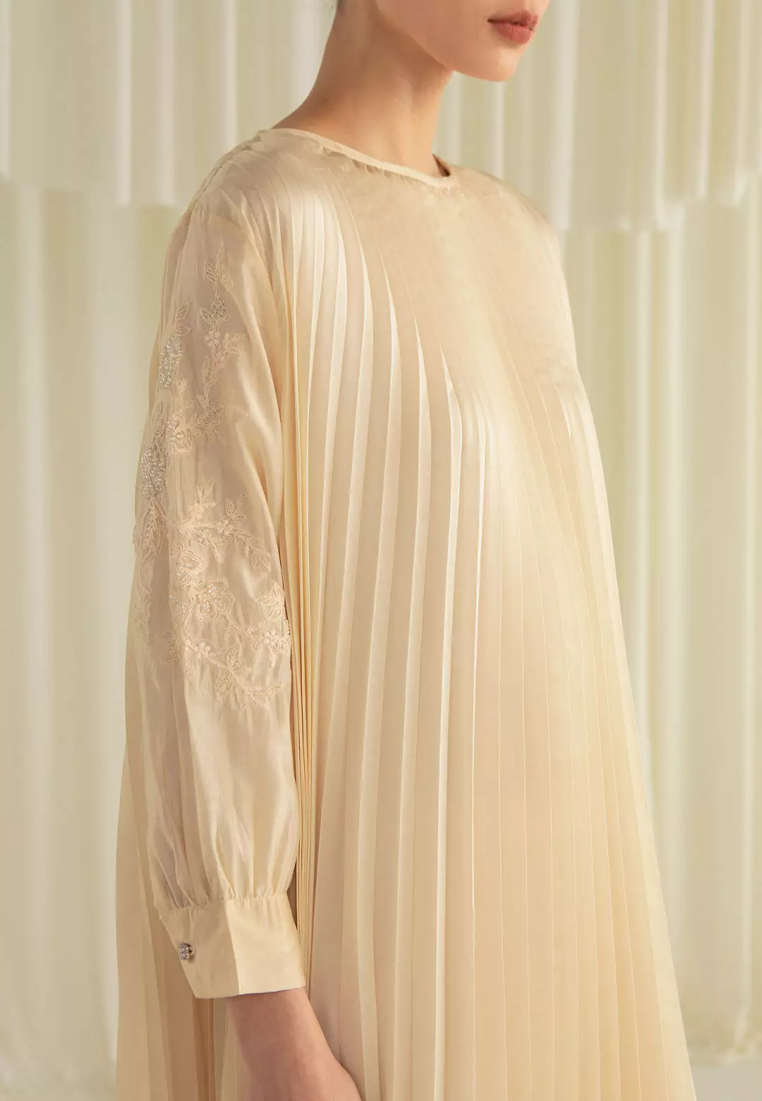 HijabChic Anette Butter Dress - Dress Lebaran Flowy Lengan Payet Flower Elegan