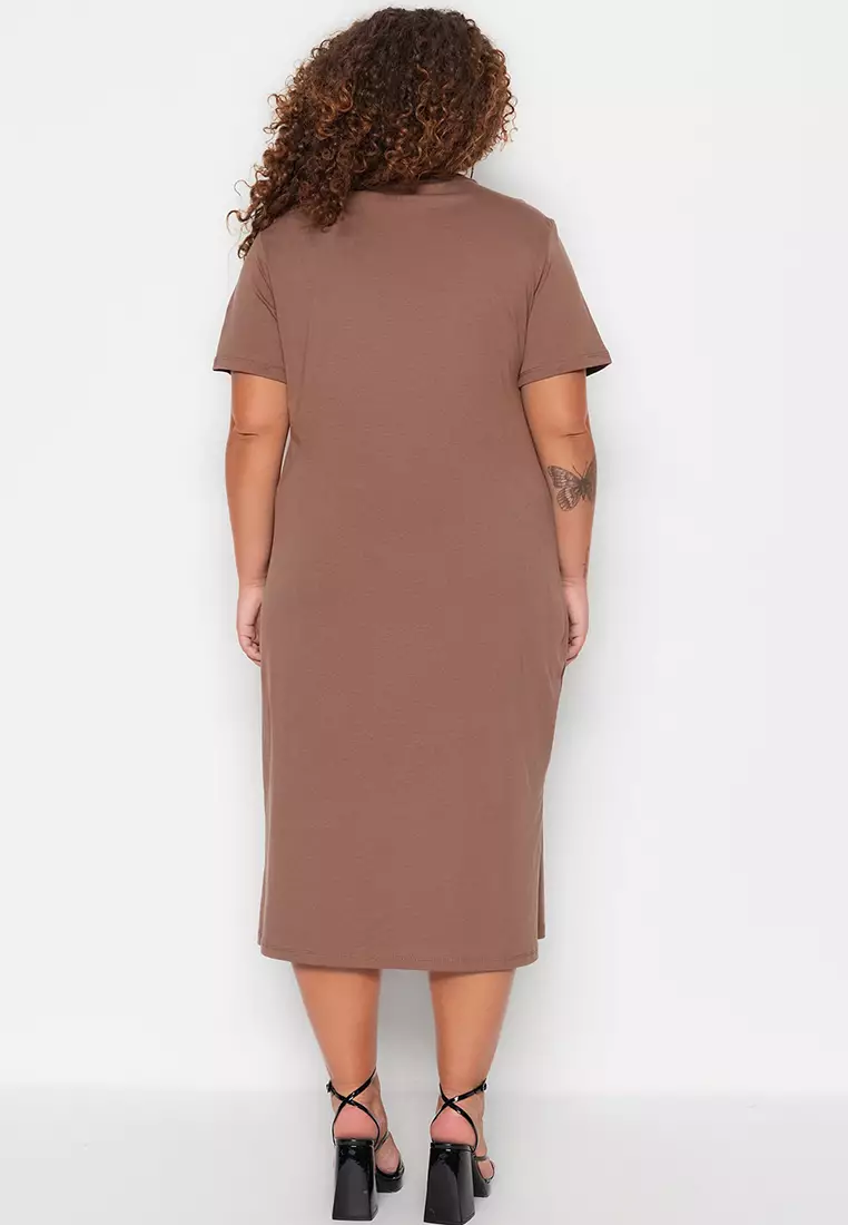 Plus Size Graphic Slit Midi Dress