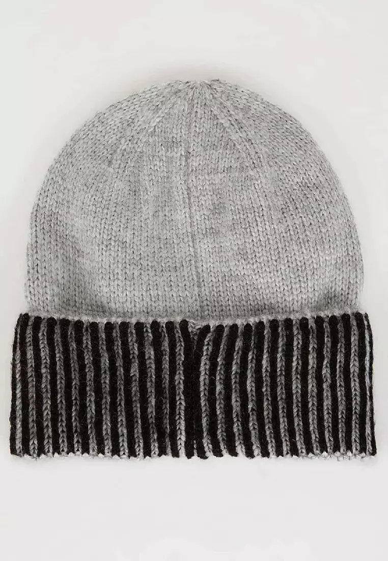Contrast Beanie