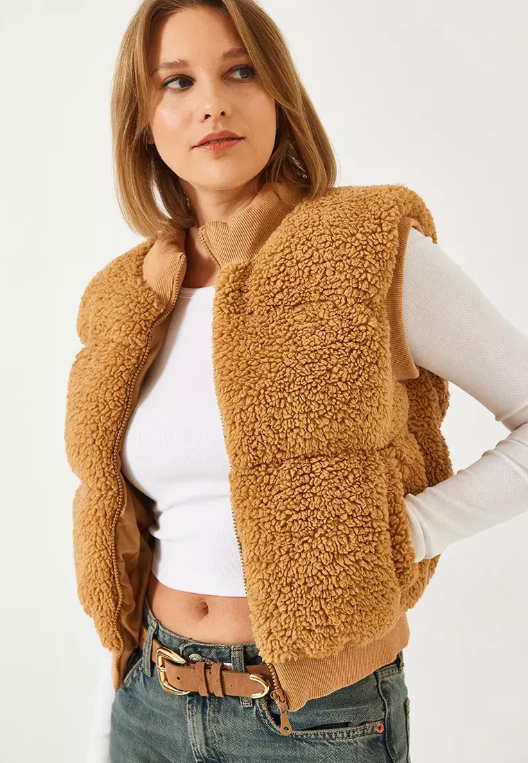 Women's Ribbed Pocket Detailed Zippered Teddy Vest 939125 60261183