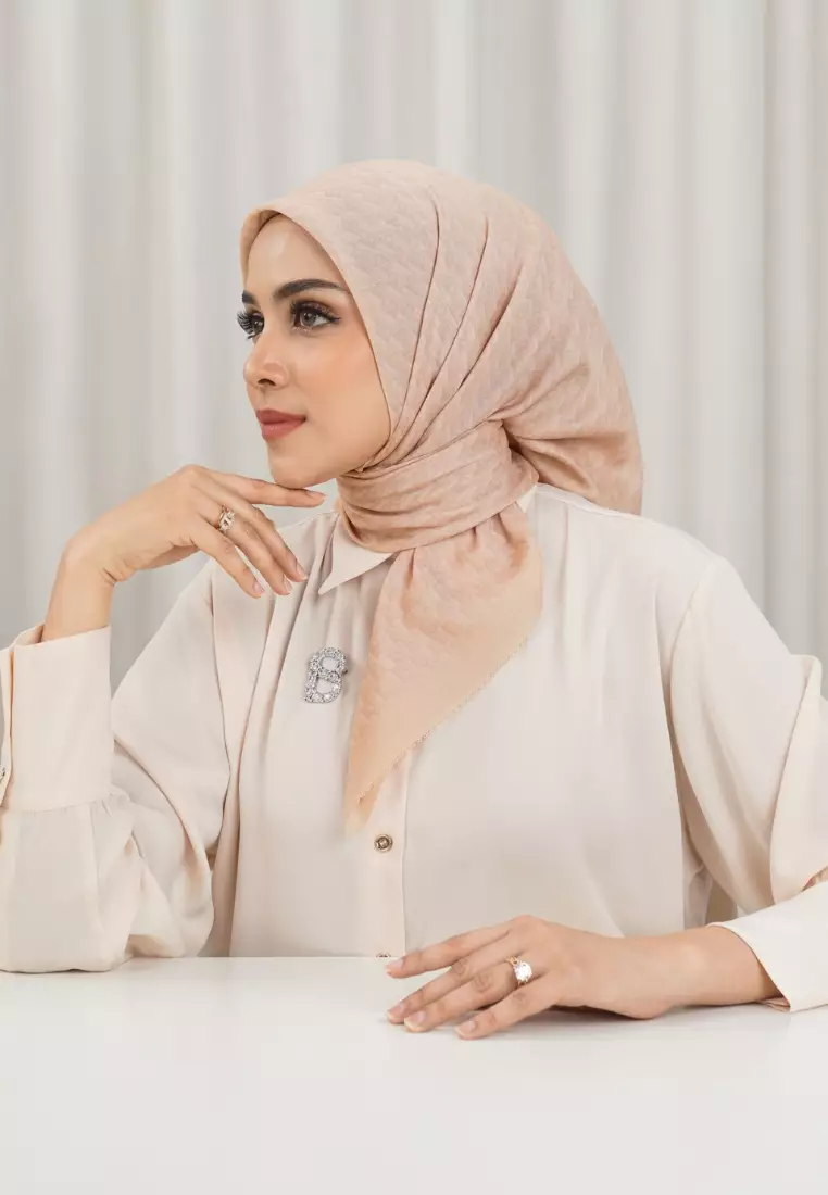 Leena Monogram Square - Ivory Cream