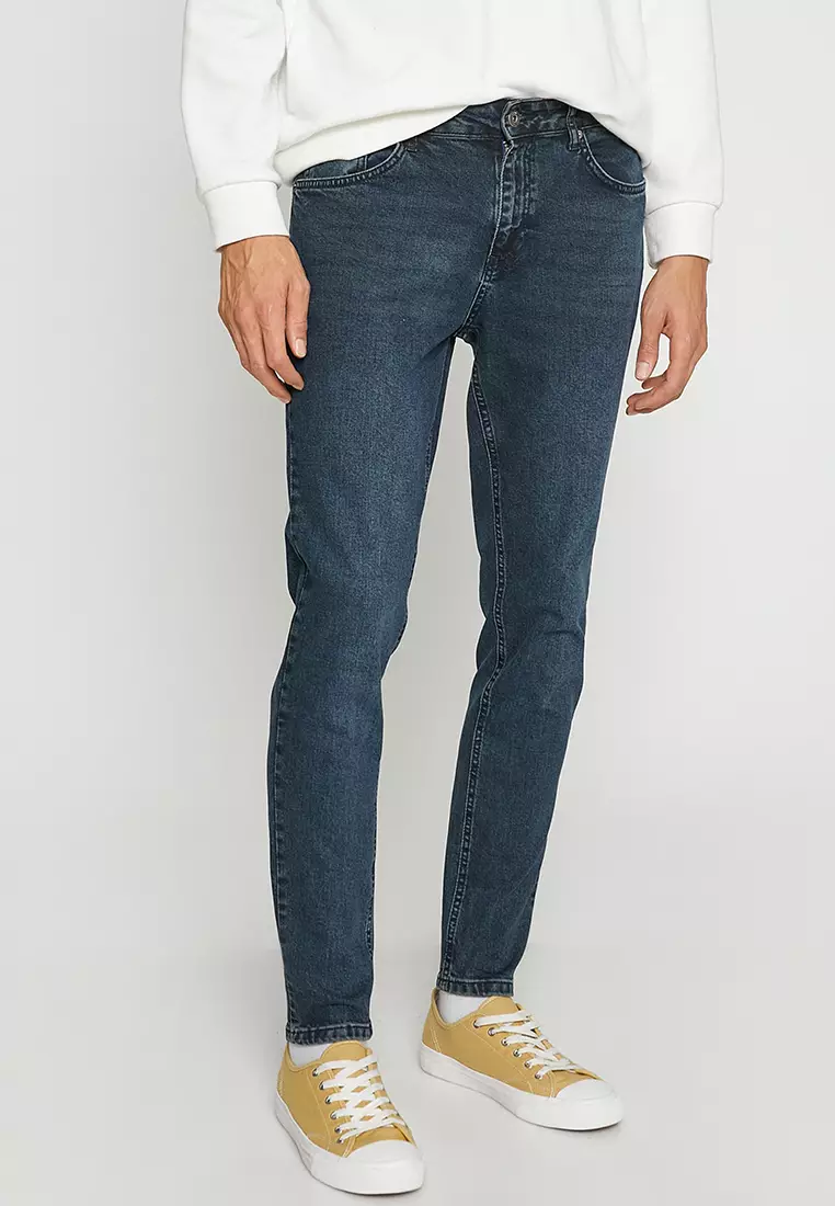 Classic Skinny Jeans