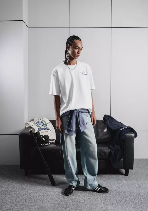 FACILITY Baseball Collection - Kaos Pria Jude Oversize Tee - White