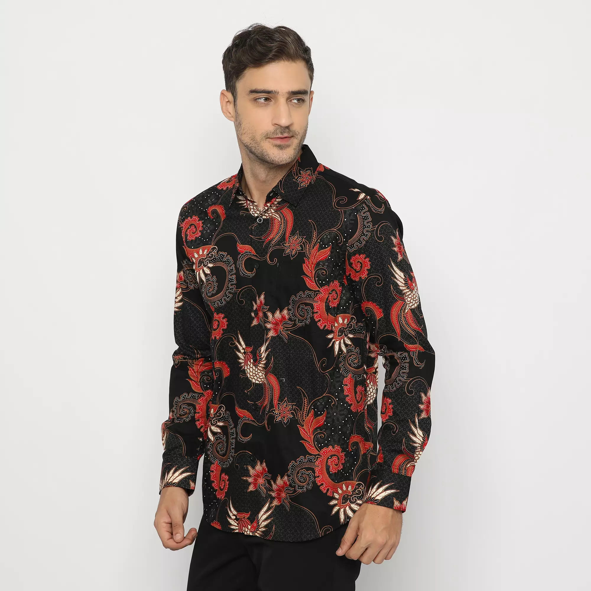 Platini Kemeja Batik Pria Lengan Panjang Hitam Merah 460562