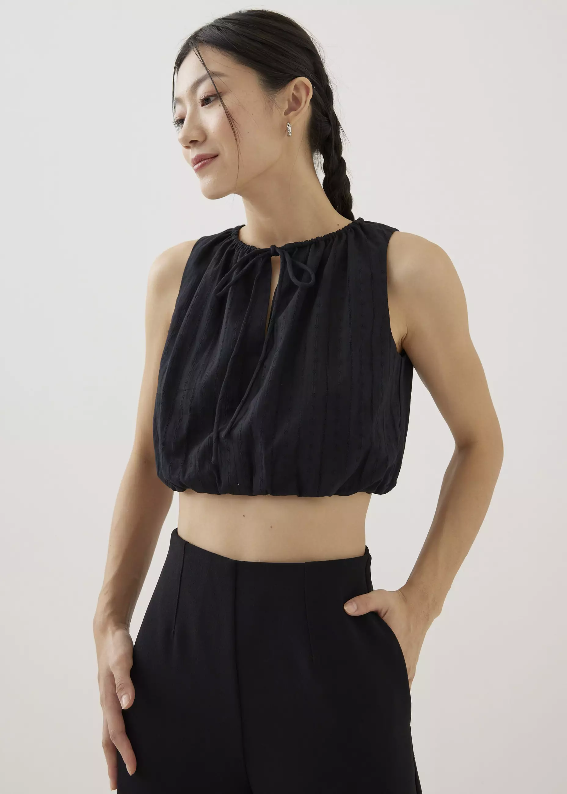 Atasan Wanita - Suzanne Elastic Cotton Crop Top