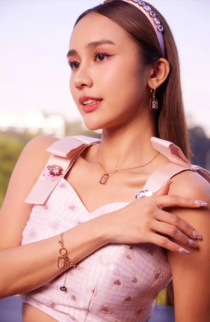 Barbie™ x Celovis 限量版经典B吊坠 + 经典芭比头吊坠项链（玫瑰金）