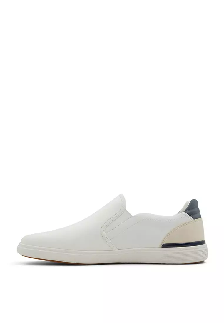 Saredon Slip Ons