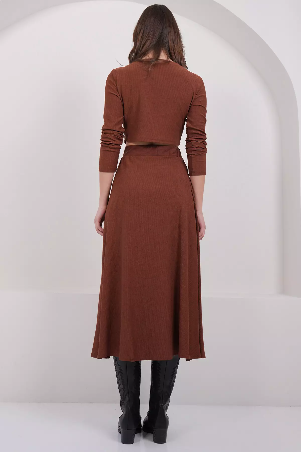 Women'S Bitter Brown Crew Neck Cropped Blouse And Maxi Skirt Set Alc-X15015