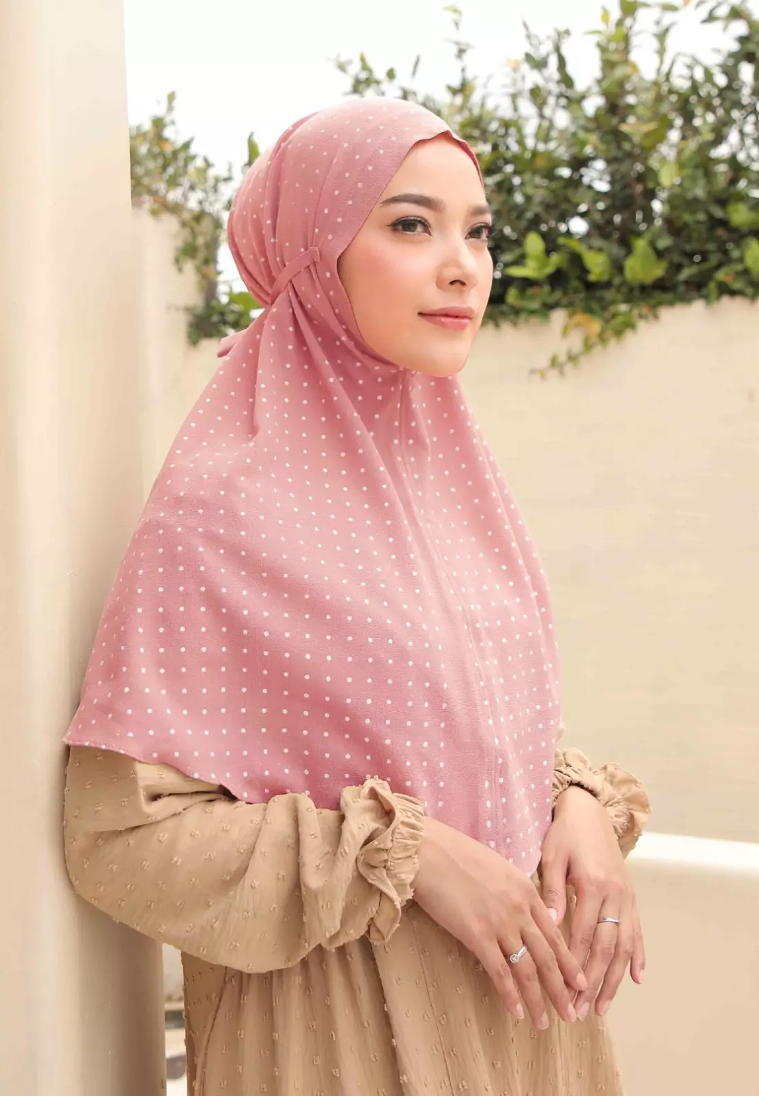 Zelena - Rowena Bergo | Hijab Instan Tali | Kerudung Motif - Pink