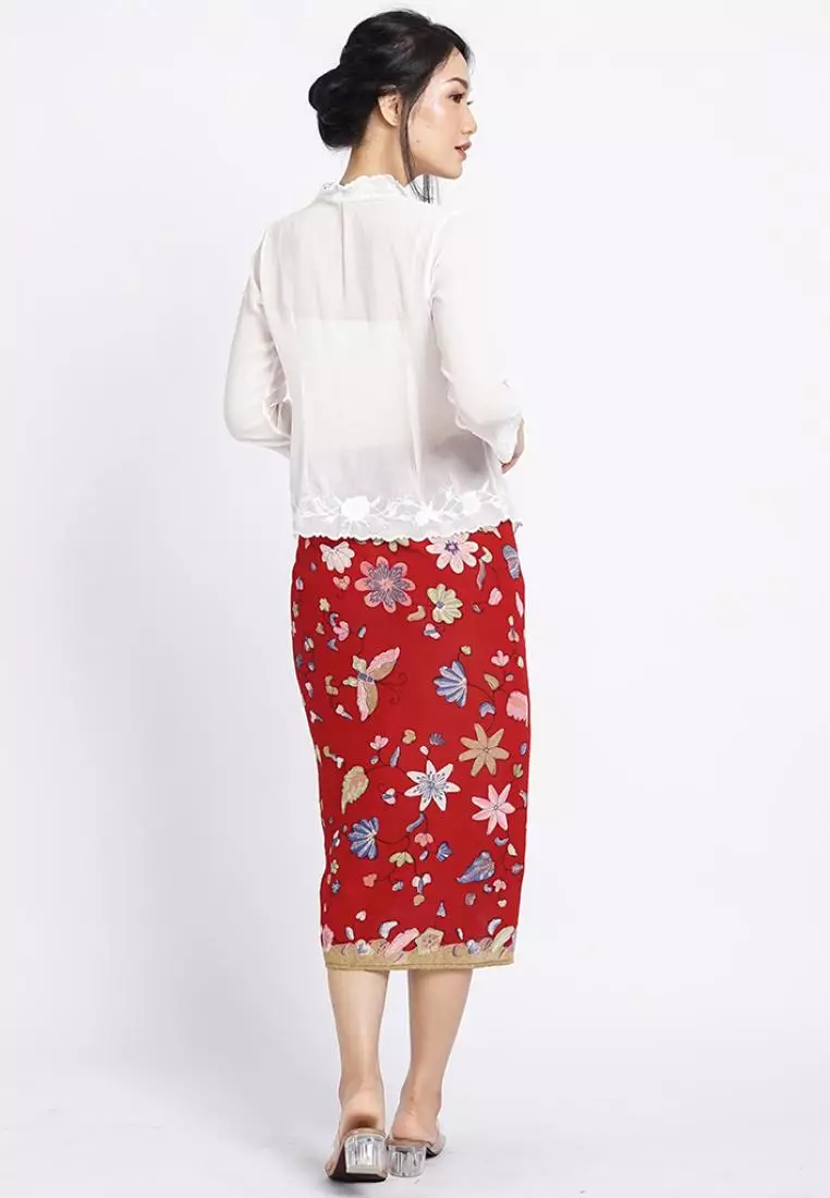 Kebaya All White Classic Kebaya