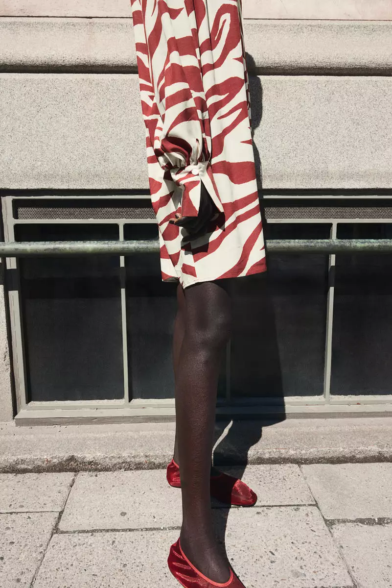 Oversized tie-detail dress