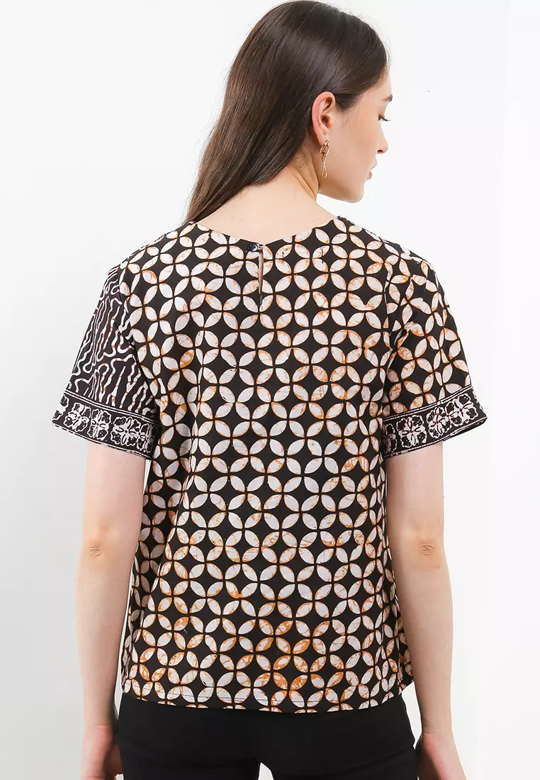 Mobella Sogan Bunga Blouse Batik