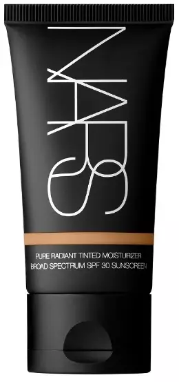 NARS Pure Radiant Tinted Moisturizer SPF 30/PA+++ - Auckland