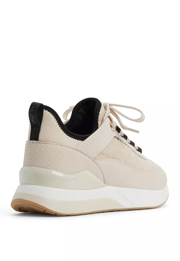 Quiltyn Sneakers