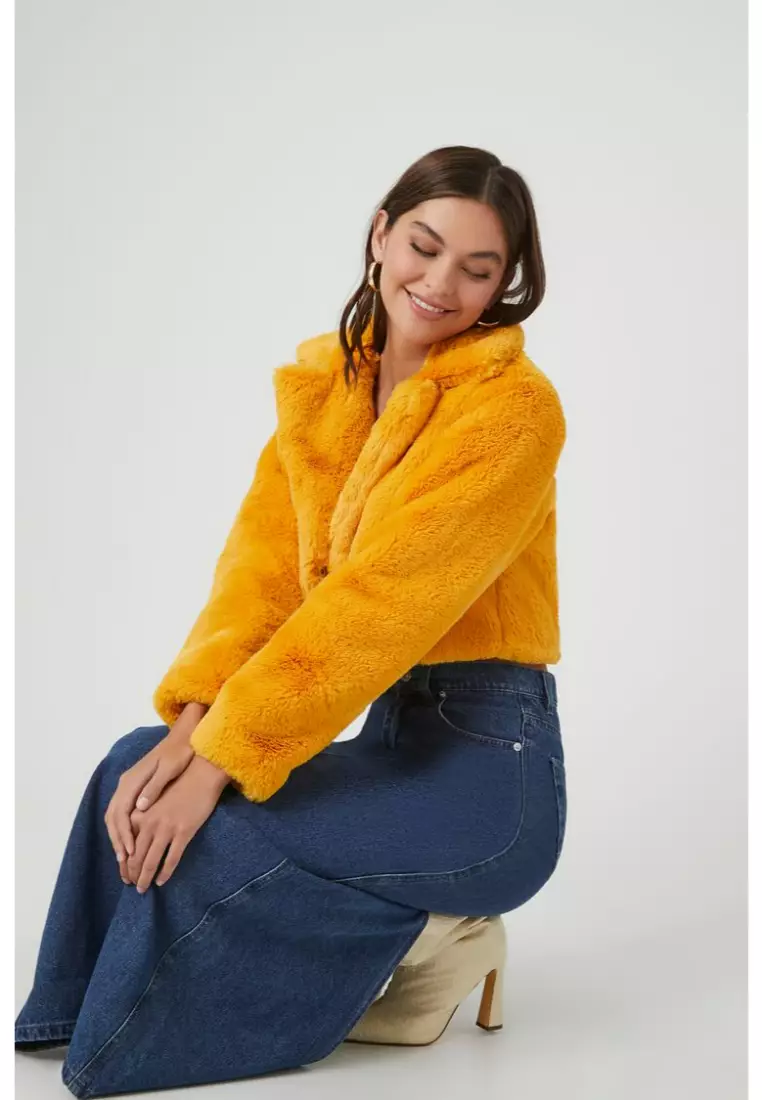 Buy FOREVER 21 Plush Cropped Coat 2024 Online ZALORA Philippines