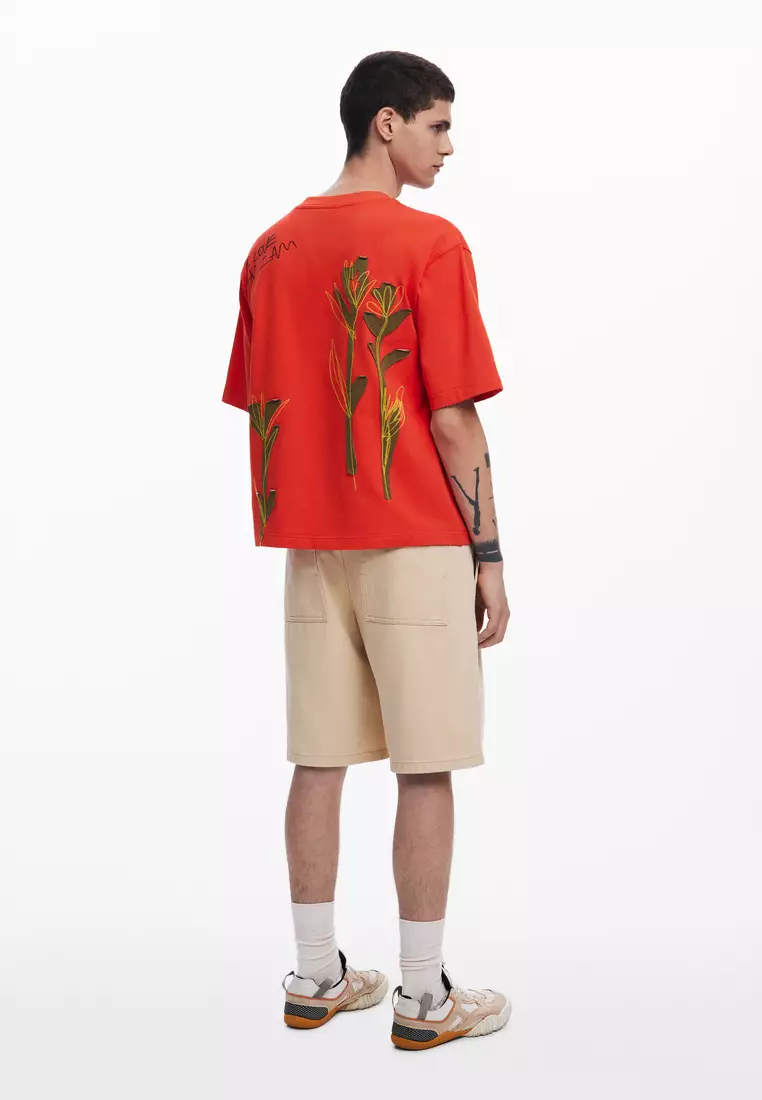 Short-sleeve floral T-shirt