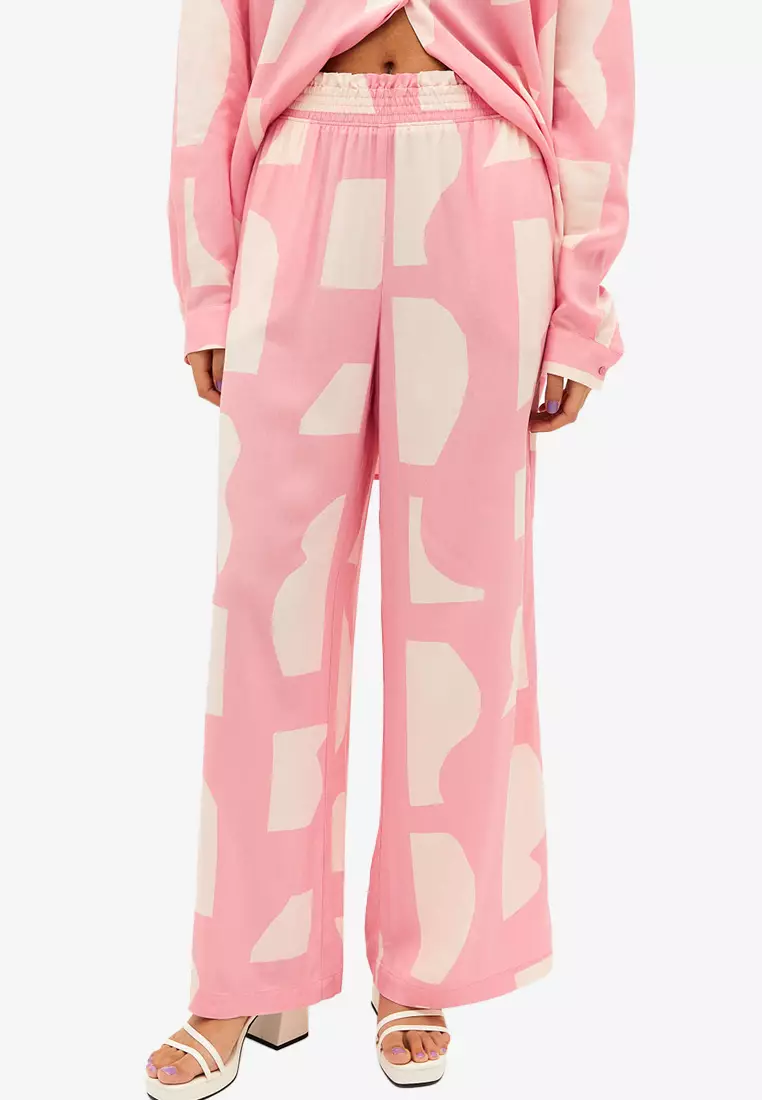 Fun deals flowy pants