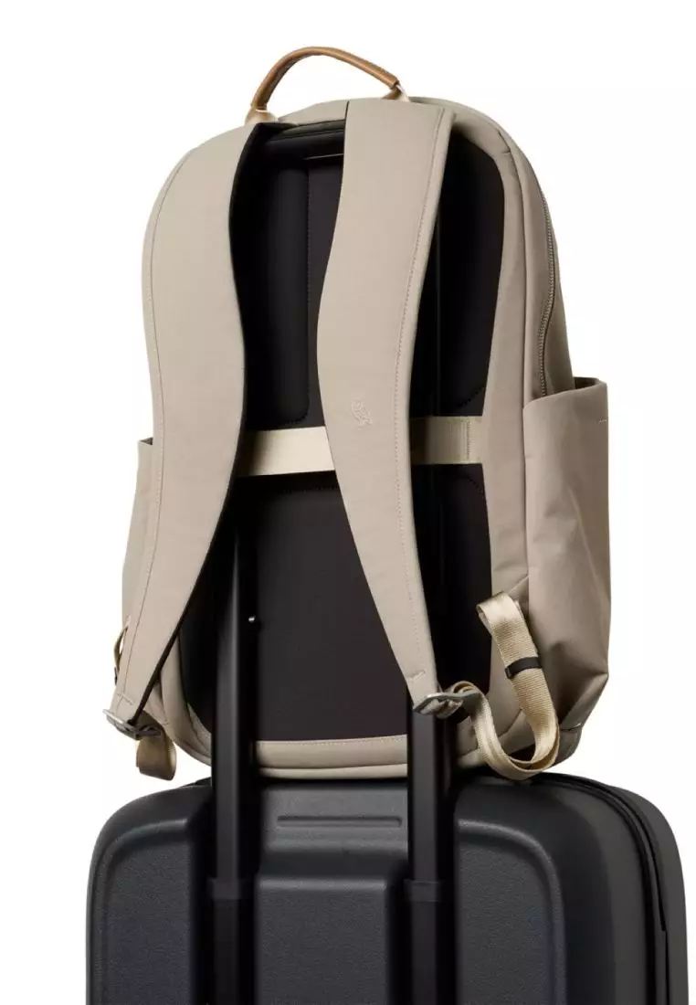 Bellroy Classic Daypack - Tahini