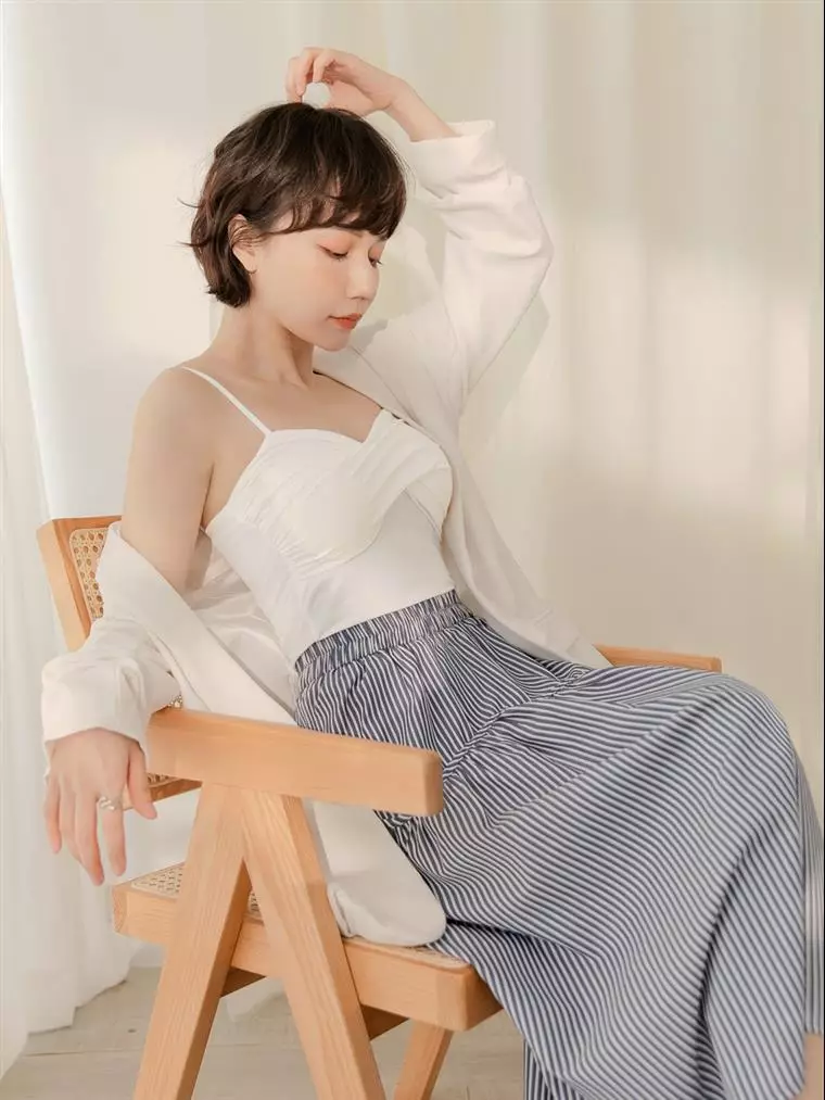 Buy OBSTYLE Air Zero-feel Support Cup．Cool Milk Silk Thin Strap BRA  TOP《AB16936》 in White 2024 Online
