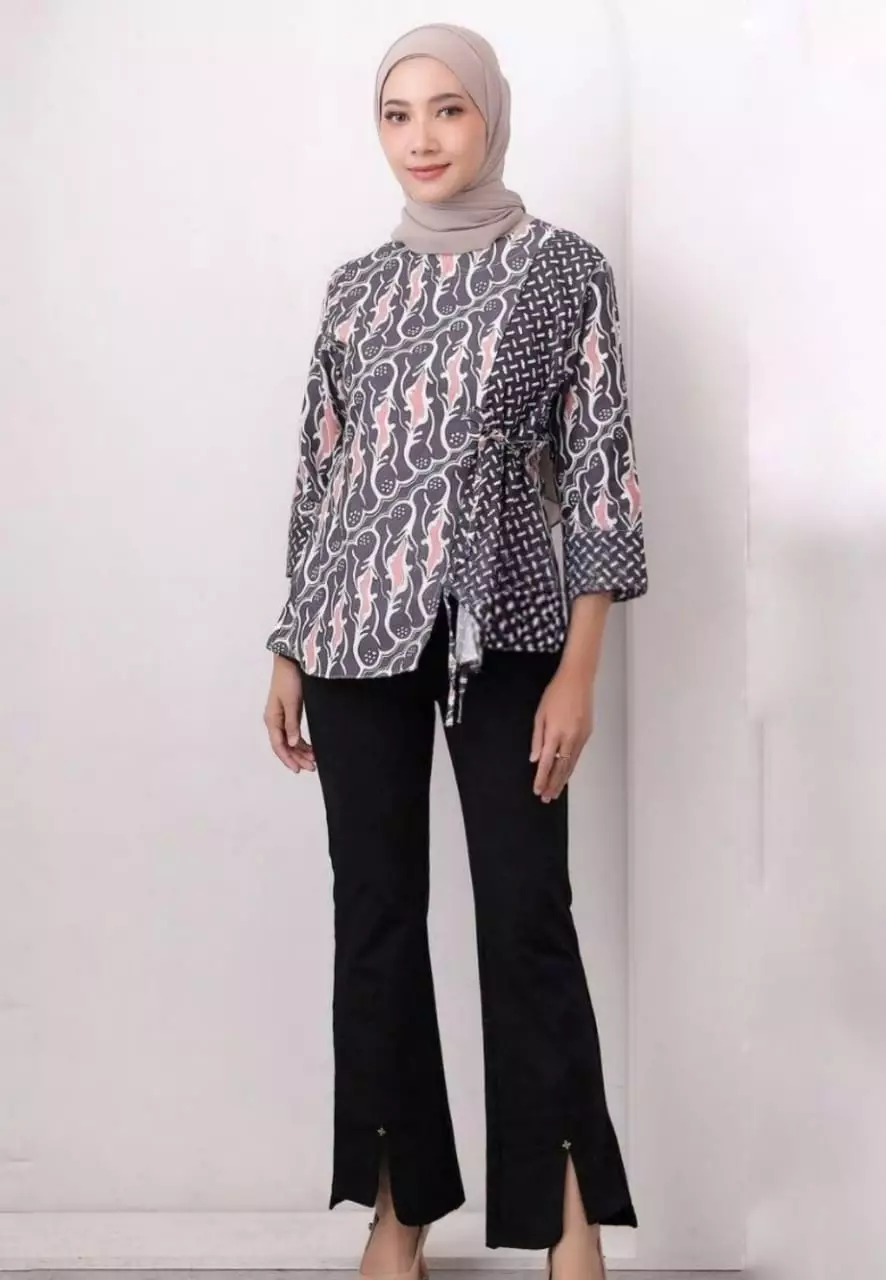 Blouse Batik Kusuma Abu Premium Elegant B.K