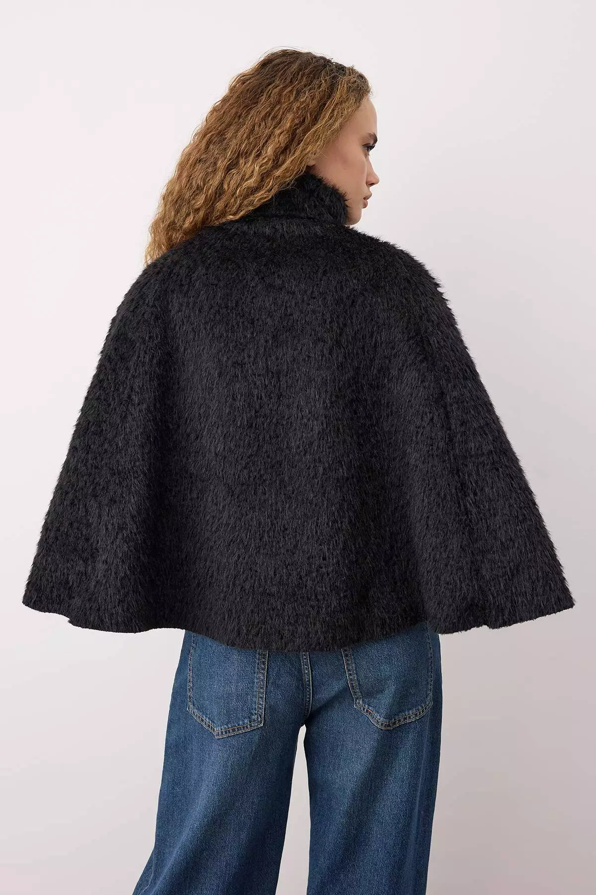 Black Regular Fit Fur Poncho Coat