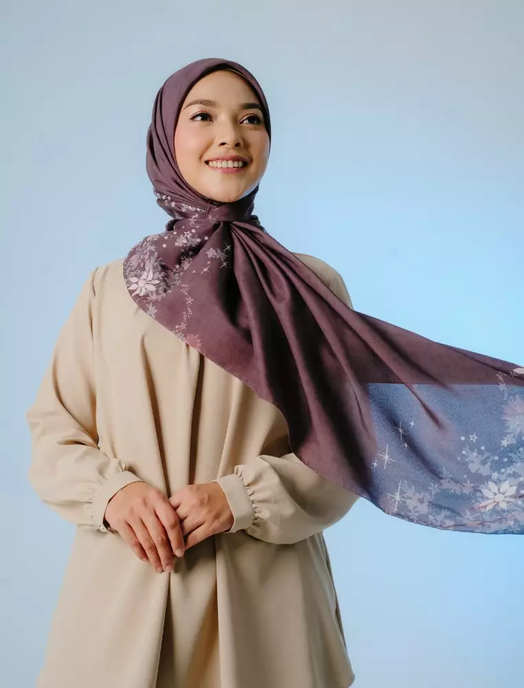 ZANIAH Scarf Coffee Quartz - Kerudung Hijab Segiempat Motif With Pouch Ziplock - Bahan Poly Fine - Ukuran 110x110