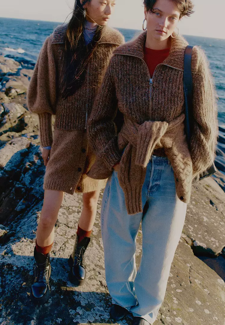 桶形褲腳牛仔褲