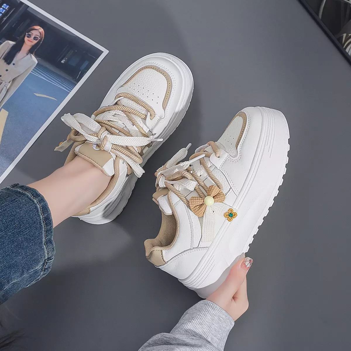 Sepatu Wanita Unik Sneakers Cewek Girly Fashionable Q551