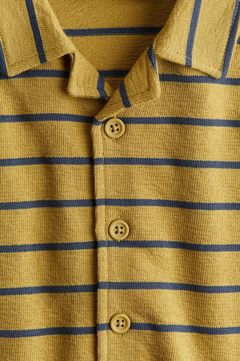 Sweatshirt resort shirt