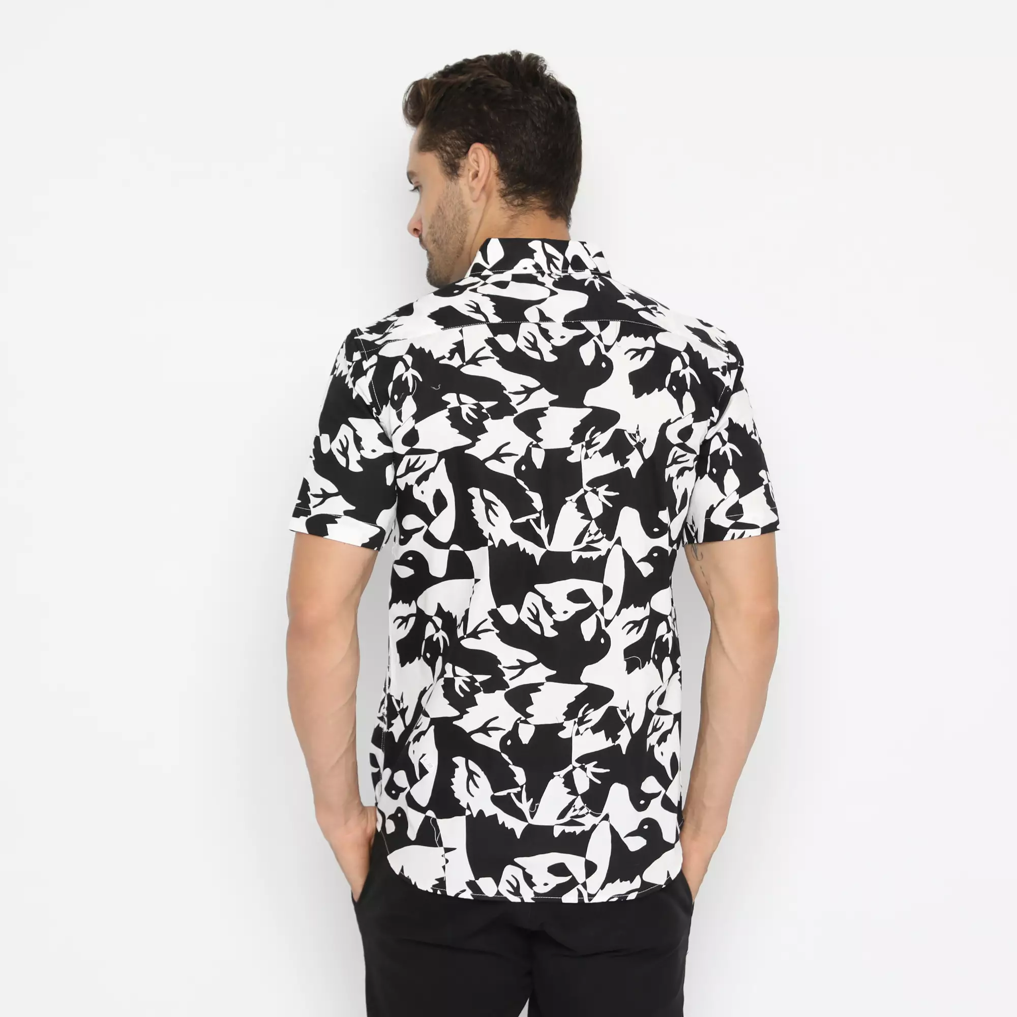 Platini Kemeja Hawai Pria Lengan Pendek Hitam 132116