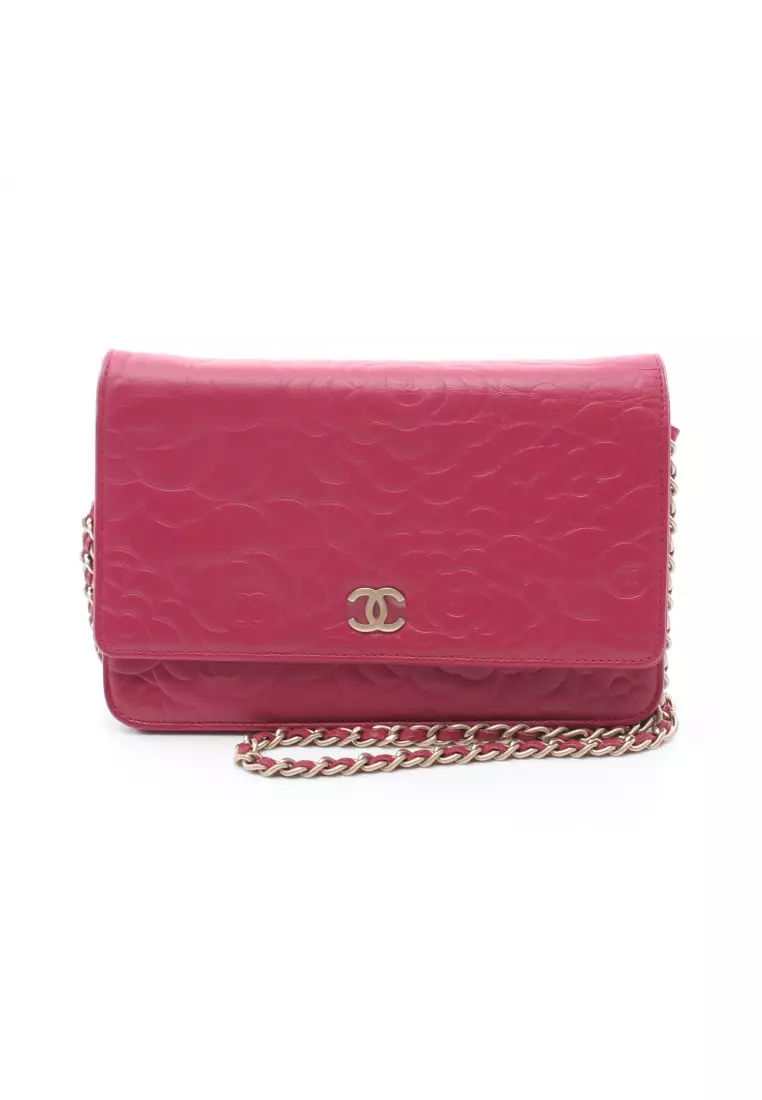 chanel camellia wallet on chain