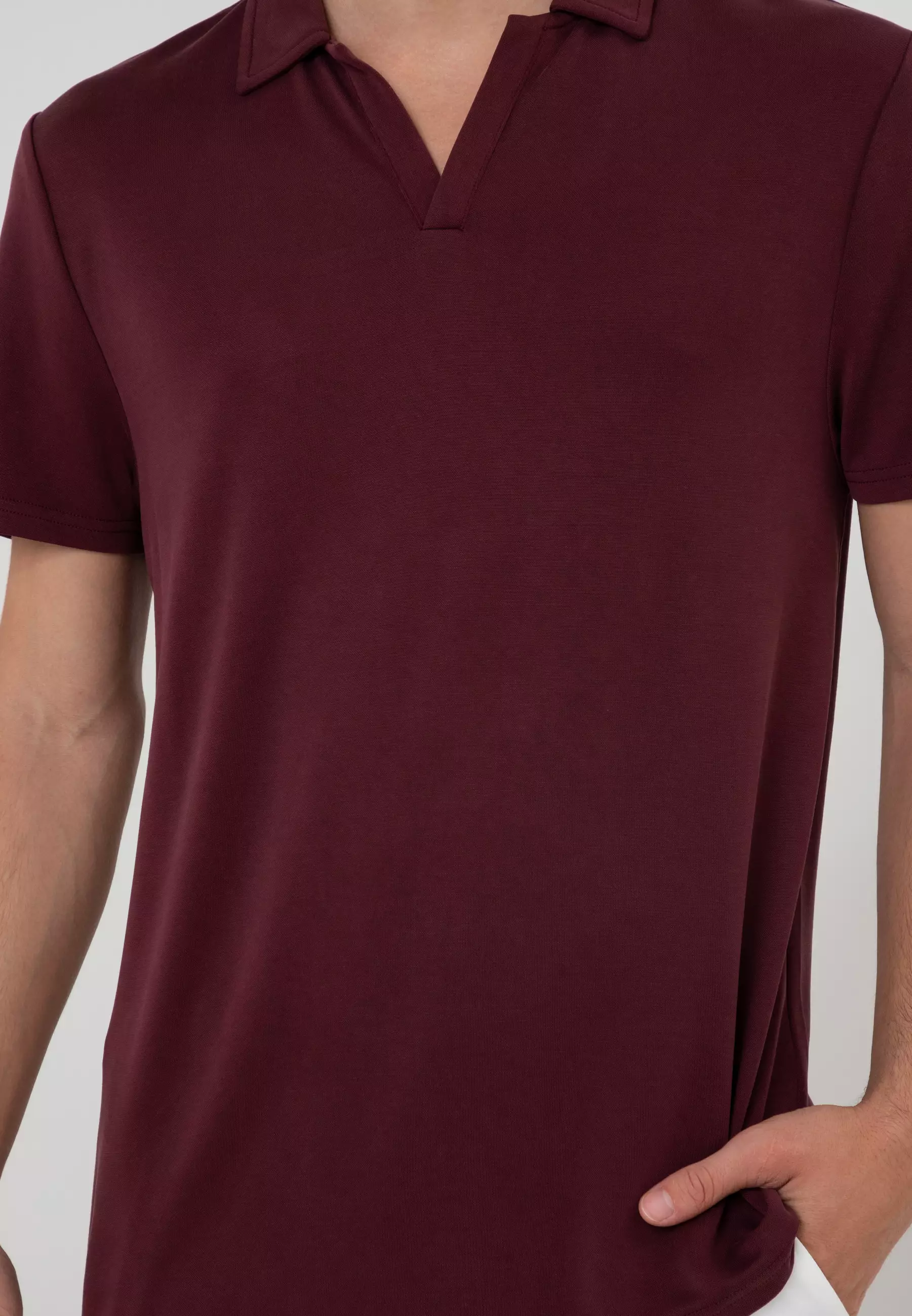 Polo v outlet neck shirts