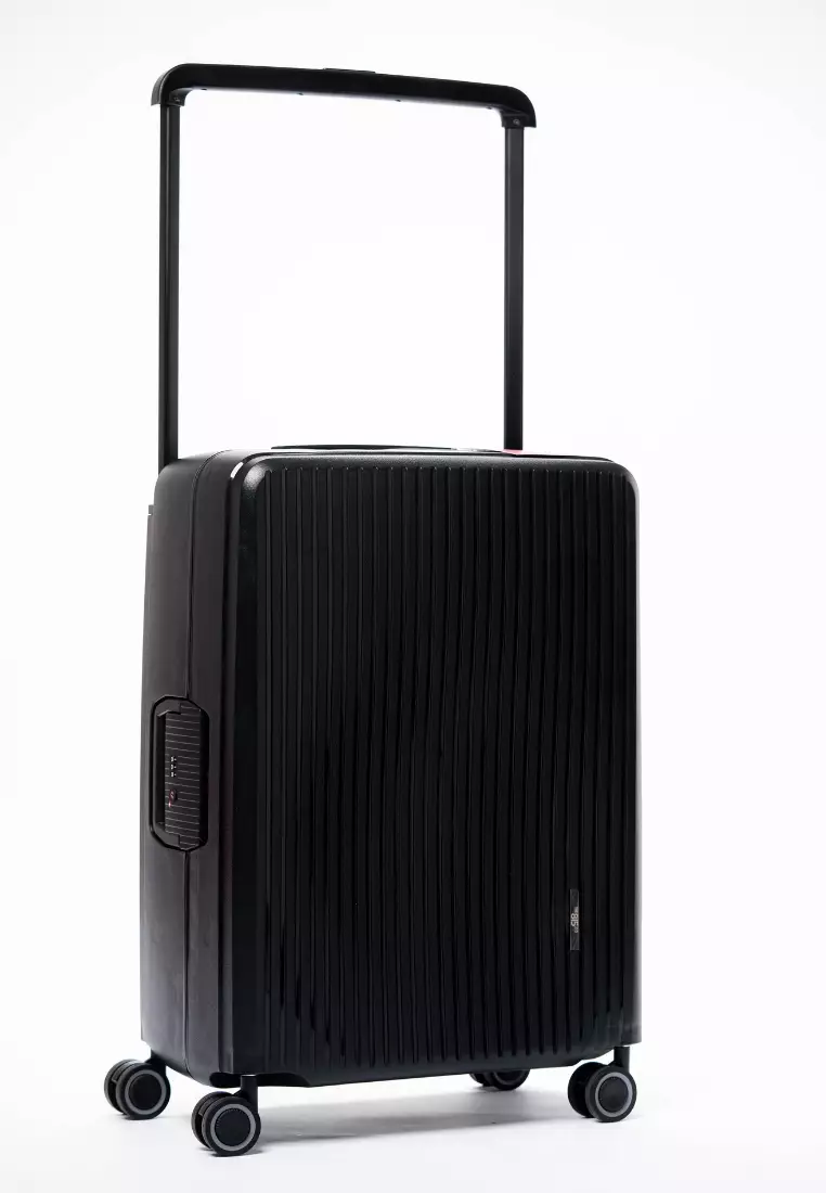 Gamma 3pcs Set 20, 24, 28" Large Hard Case Zipperless Luggage Black