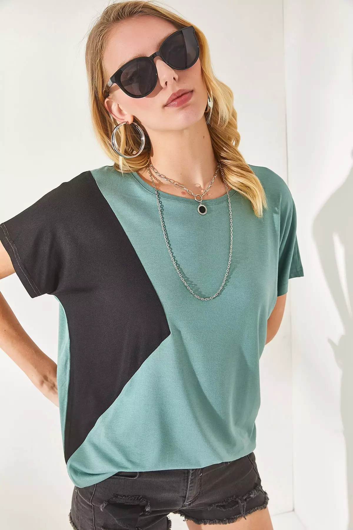 Women's Mint Green Color Blocked Bat Knitted Viscose Blouse Blz-19002283