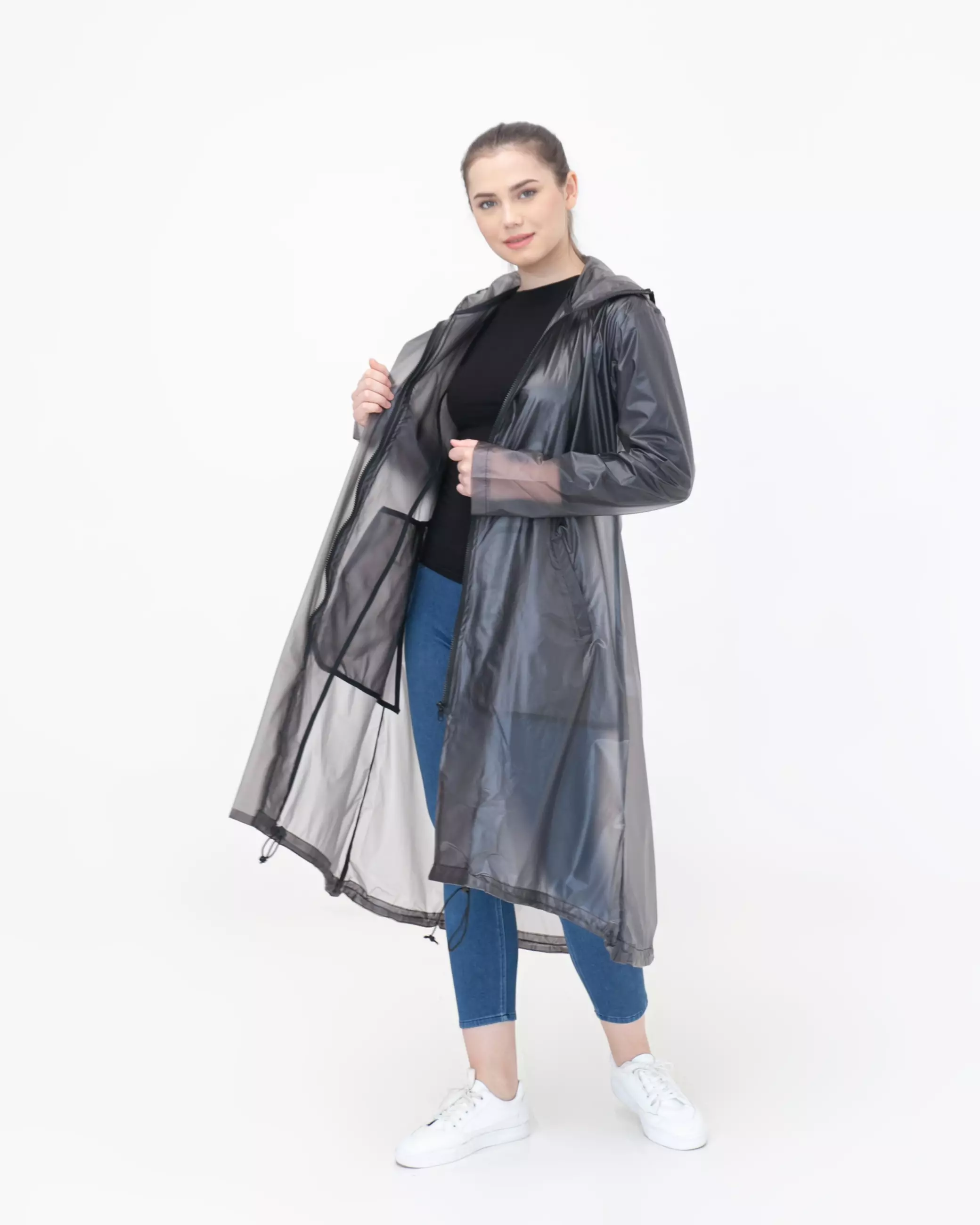Qansha Raincoat Black