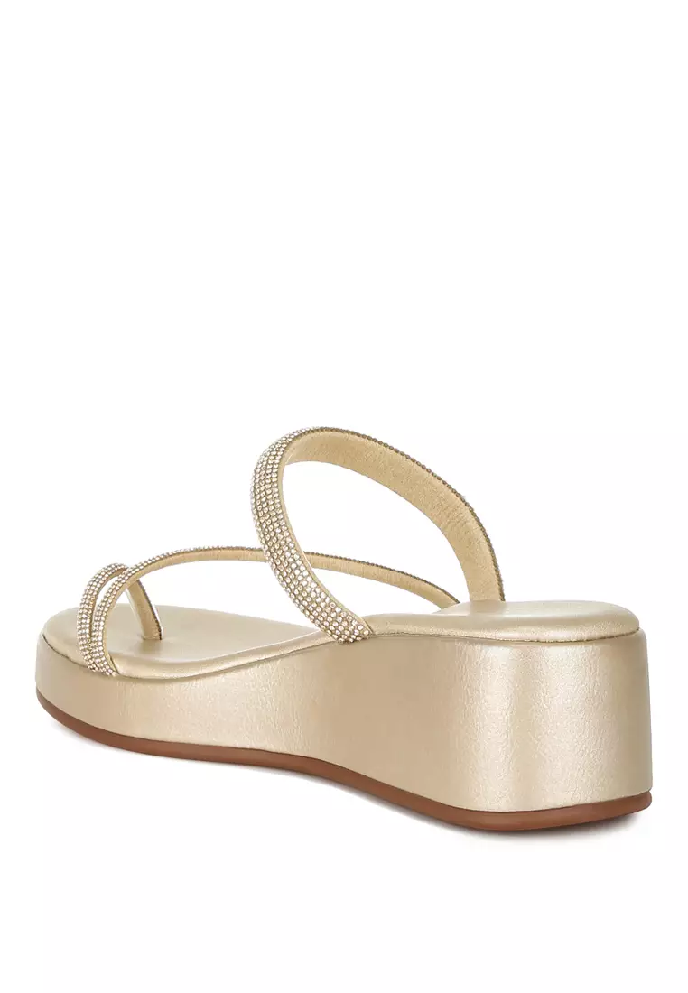 Sandal Slip On Berlian Imitasi Emas