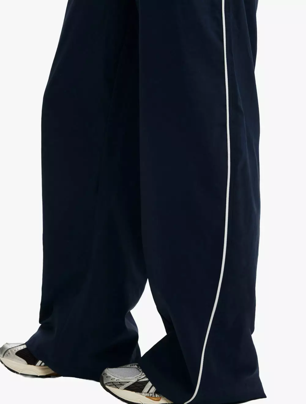COTTON ON BODY - BAWAHAN - BAGGY WOVEN SWEATPANT