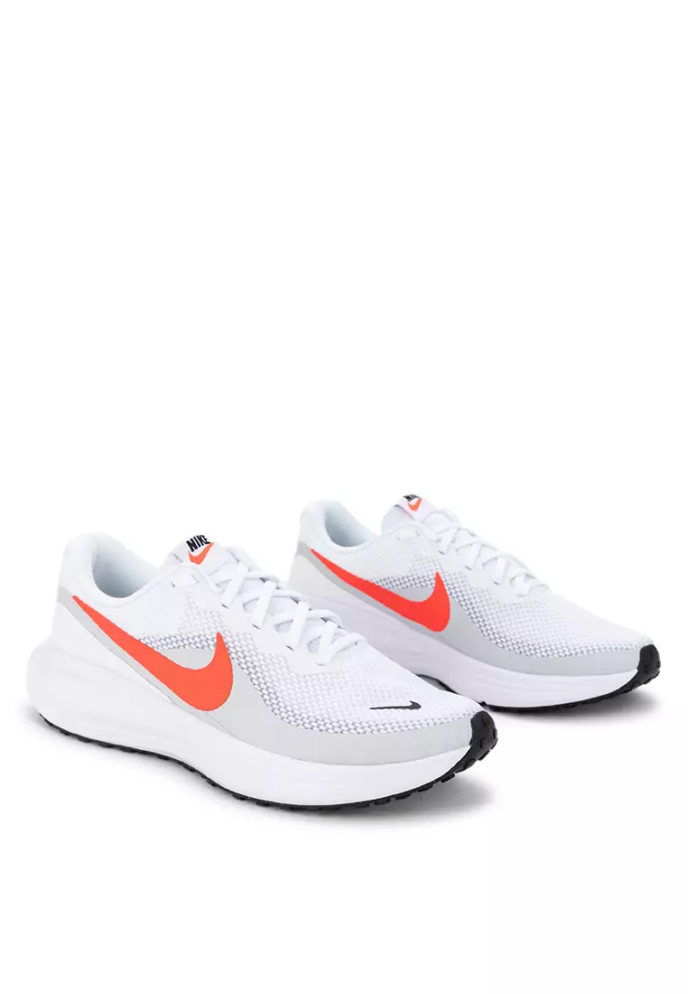 Revolution 8 Road Running Shoes