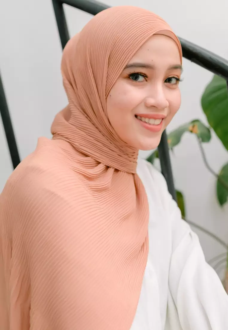 Bawal Pleats Shawl Caramel