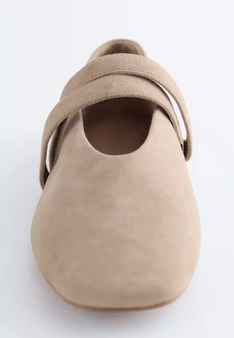 交叉搭帶皮革芭蕾舞鞋