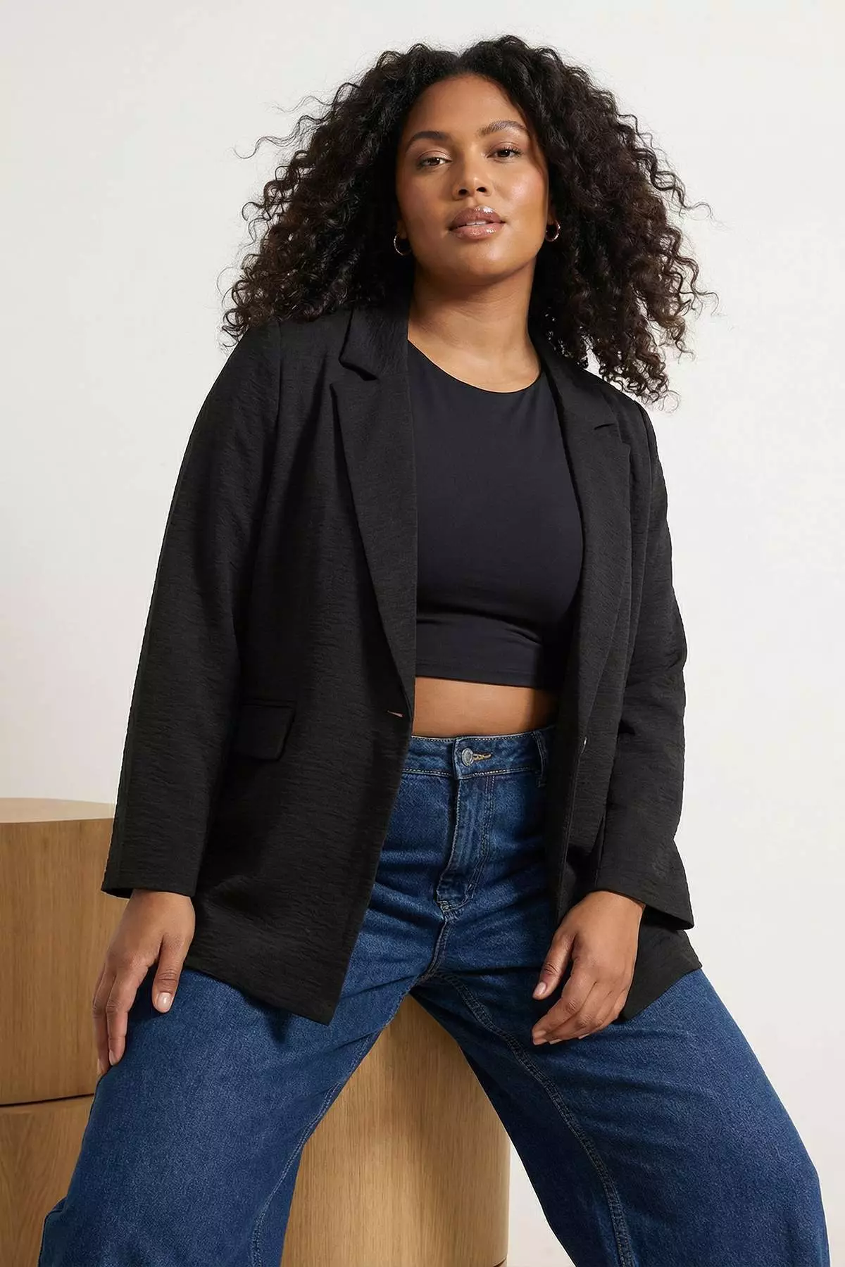 Black Linen Look Polka Dot Lined Woven Oversized Jacket Tbbss25Ag00010