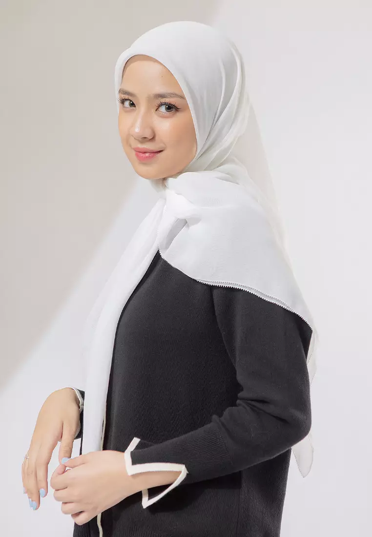 Nashwa Paris Eyelash in Broken White (Lozy x Nashwa)