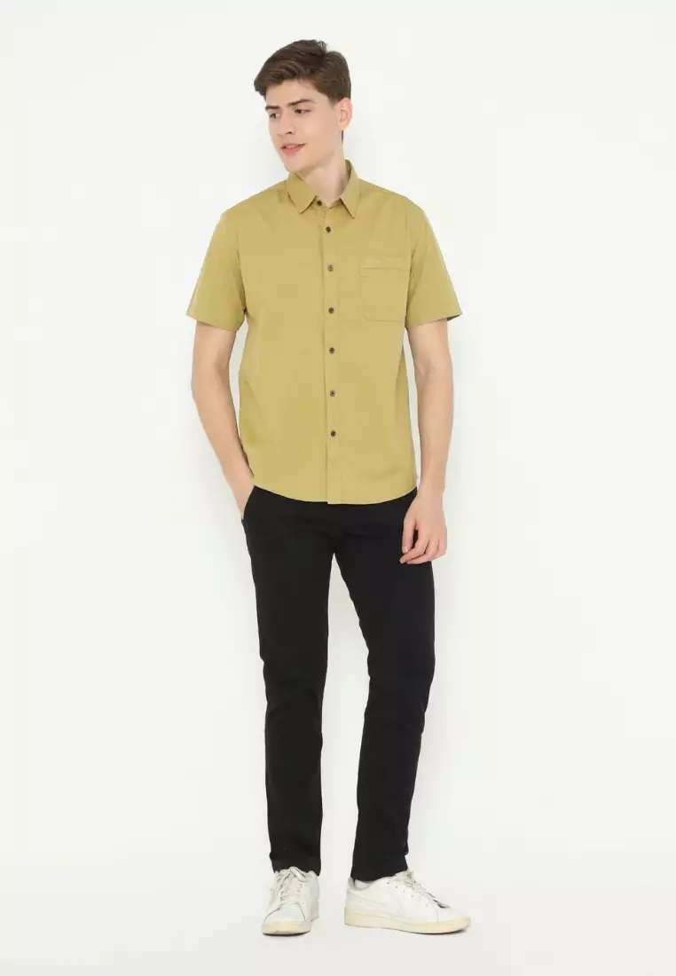 POLICE Kemeja Polos Cotton Corak Herringbone Regular Fit Pria