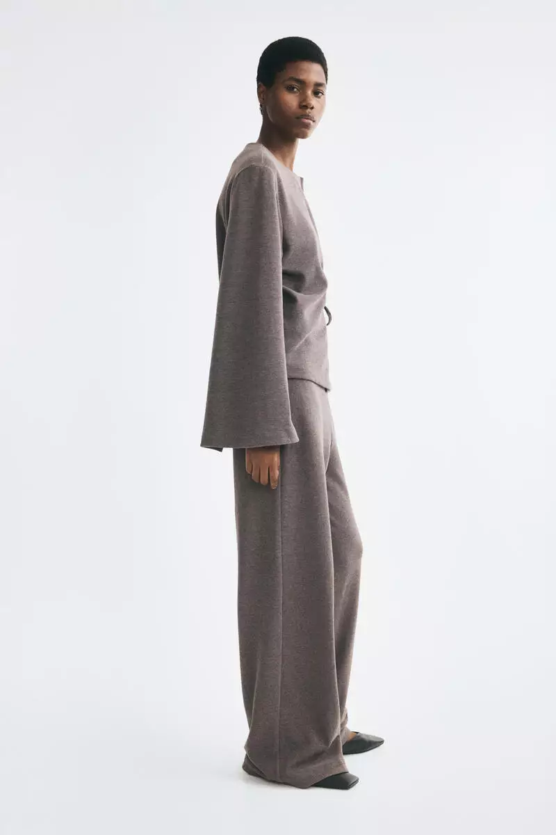 Wide knitted trousers