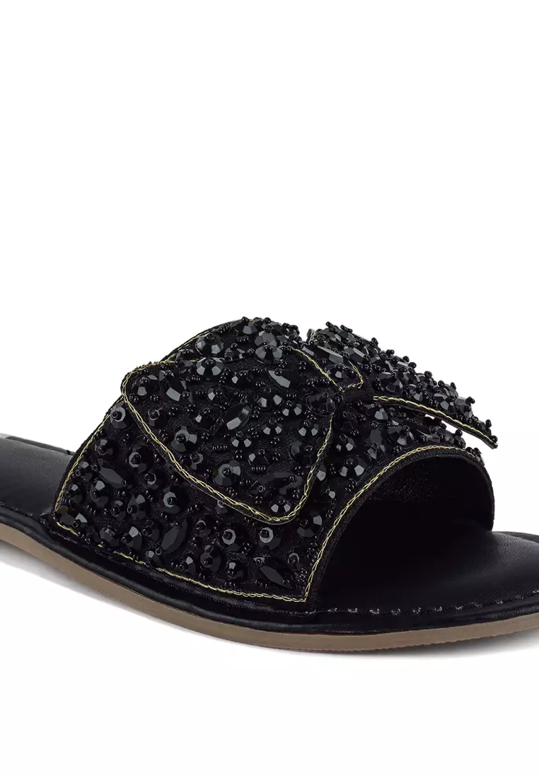 Sepatu Flat Berhias Pita Besar Warna Hitam